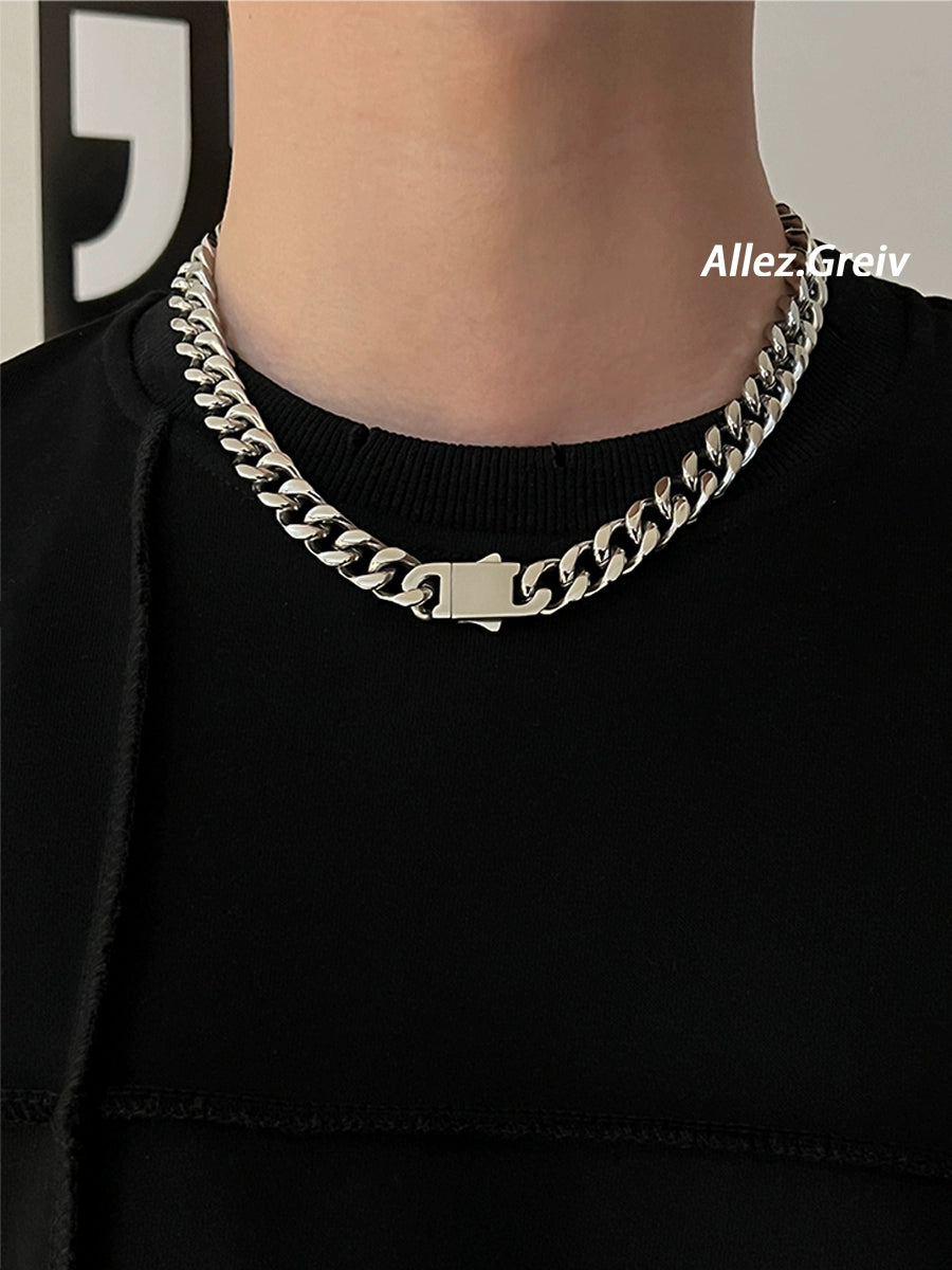Men’s Thick Cuban Link Chain – Titanium Steel, Glossy Finish, Easy Buckle