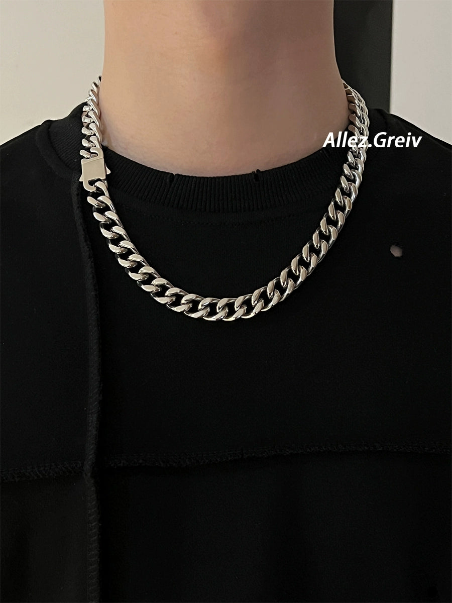 Men’s Thick Cuban Link Chain – Titanium Steel, Glossy Finish, Easy Buckle