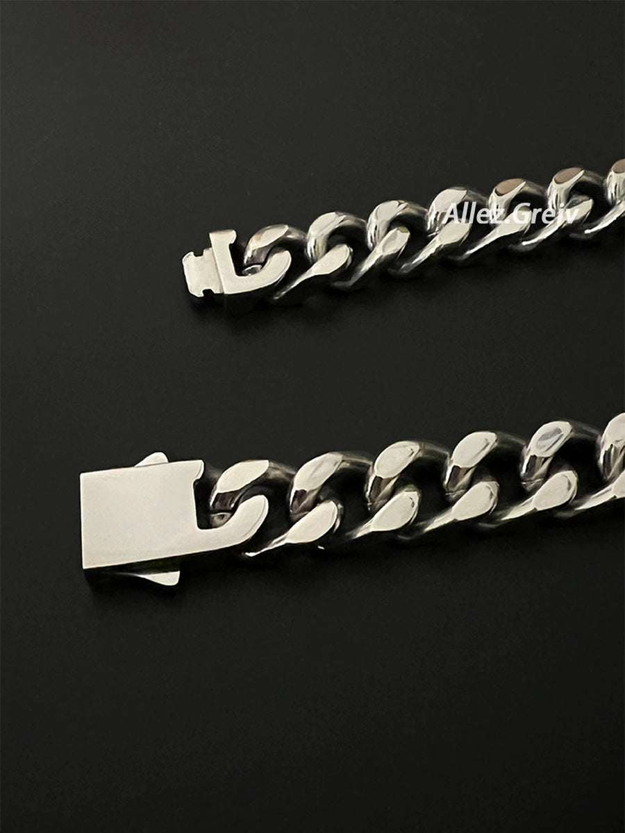 Men’s Thick Cuban Link Chain – Titanium Steel, Glossy Finish, Easy Buckle