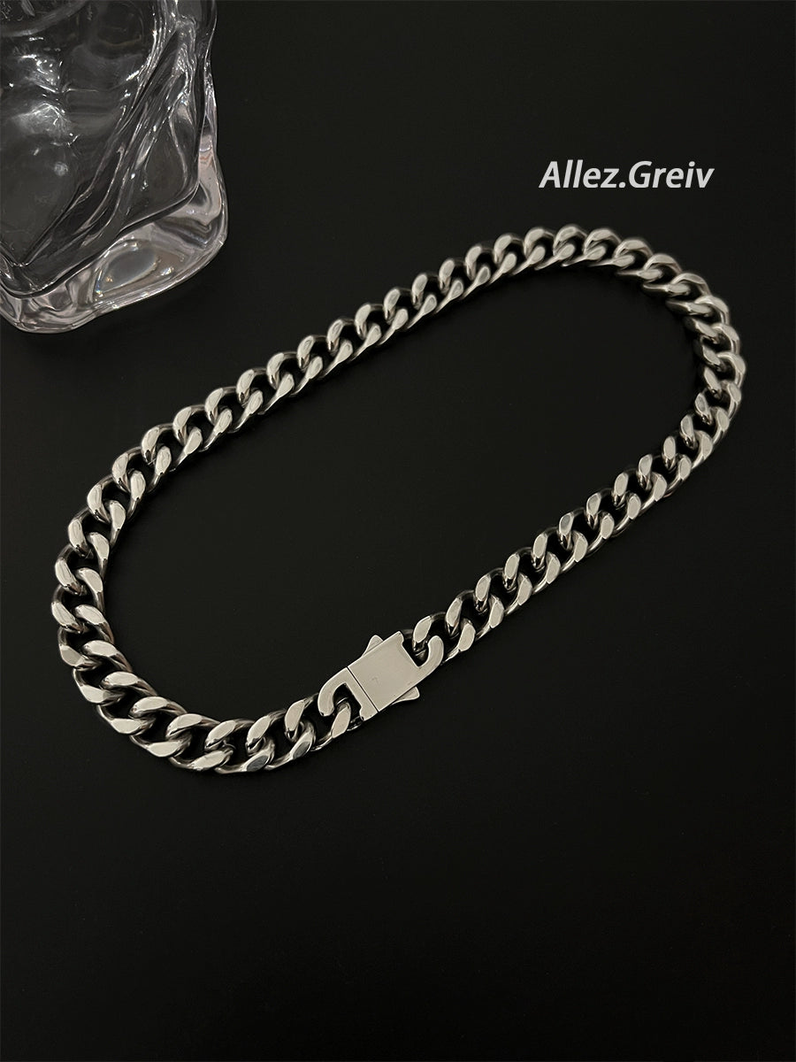 Men’s Thick Cuban Link Chain – Titanium Steel, Glossy Finish, Easy Buckle